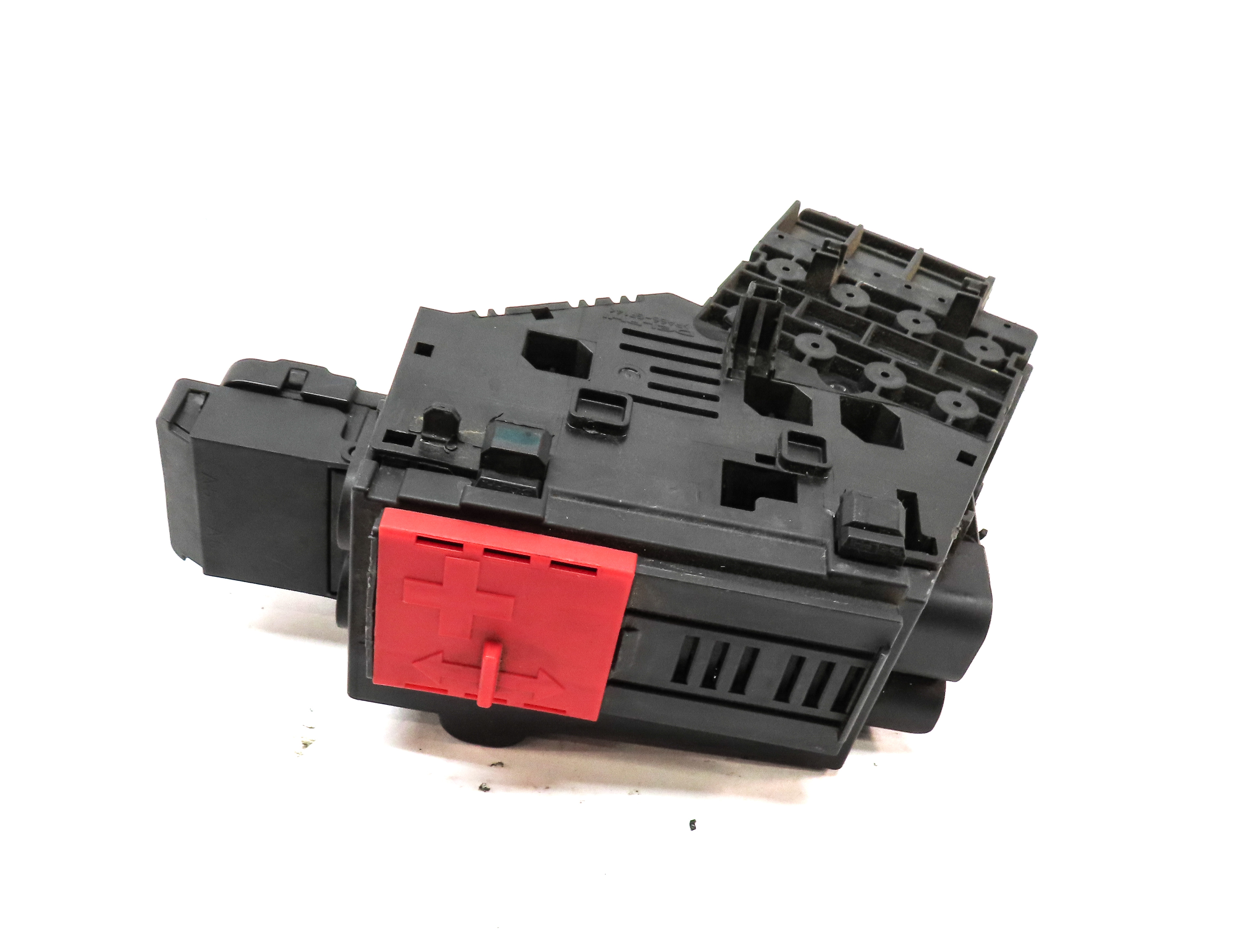 2012-2016 MERCEDES GL350 GL450 GL550 ML350 ML550 (W166 X166) ENGINE FUSE BOX — exact item pictured